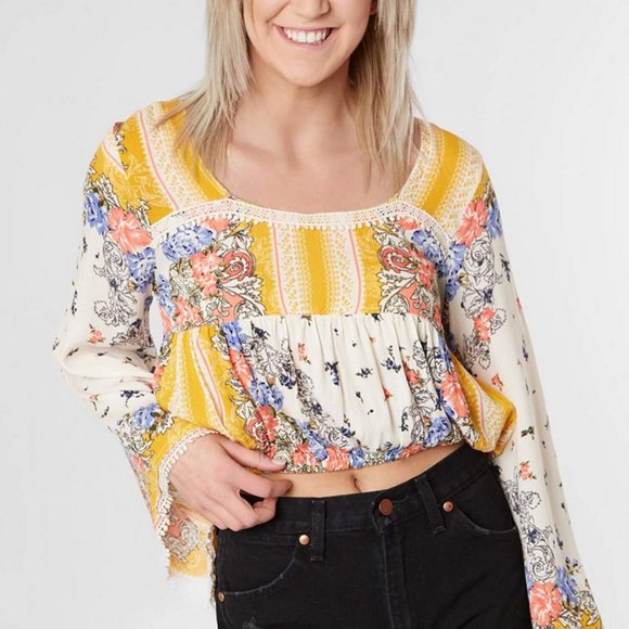 Buckle Tops - NWT Coco + Jaimeson Boho Crop Top Blouse